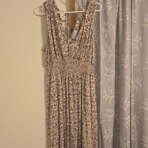 Old Navy Beige Floral Smocked Waist Maxi Dress